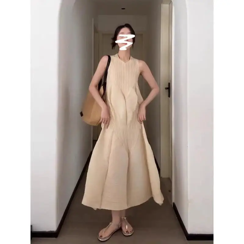 

Solid Color Sleeveless Round Neck Pleated Women's Dress Miyake 2025 Summer New Fashion Design Sense Casual Loose Plus Size Skirt