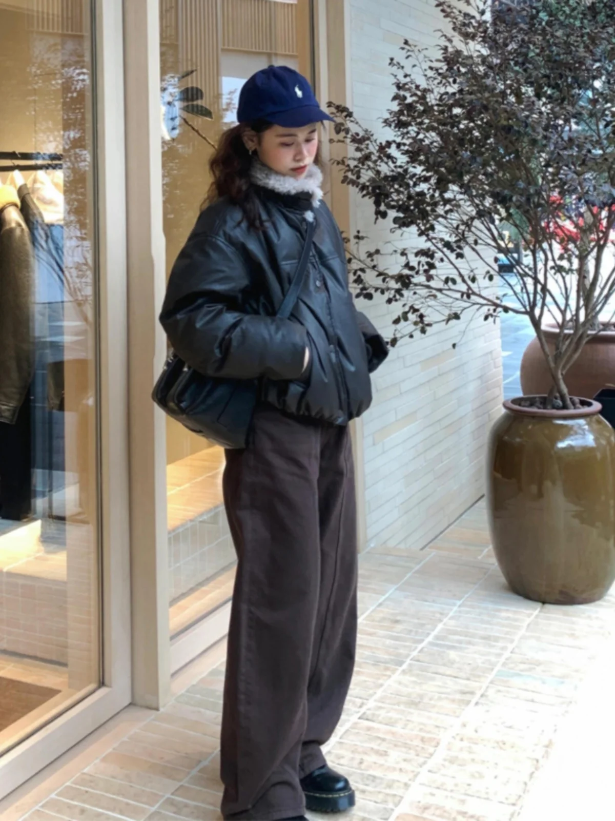 Amerikaanse retro PU lederen of donsjas dames 2025 winter nieuw klein formaat broodjas wit dons buitenkleding trendy