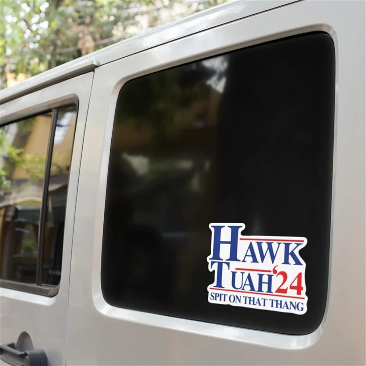 Hawk Tuah Spit on That Thang, adesivo de para-choque engraçado, decalque de meme hilarante, brincadeira, mordaça, ideia de presente, decalque, carro, laptop C