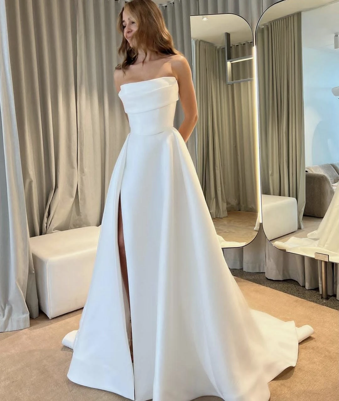 Impresionante vestido De novia para mujer con abertura lateral Línea A encantador Simple barato personalizado a medidas bata De novia De satén para mujer