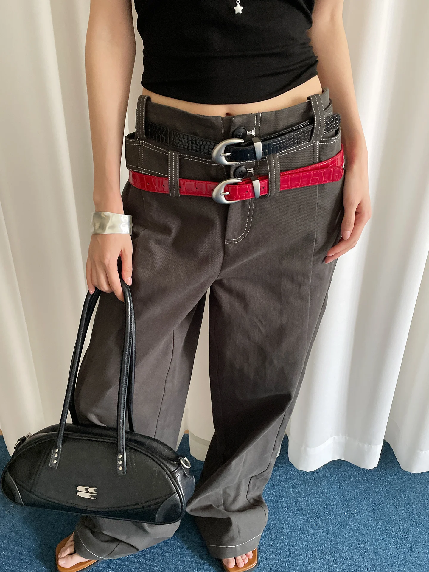 High-End Crocodile Pattern Red Thin Belt For Women 2025 New Niche Fashion Belt For Skirts And Jeans