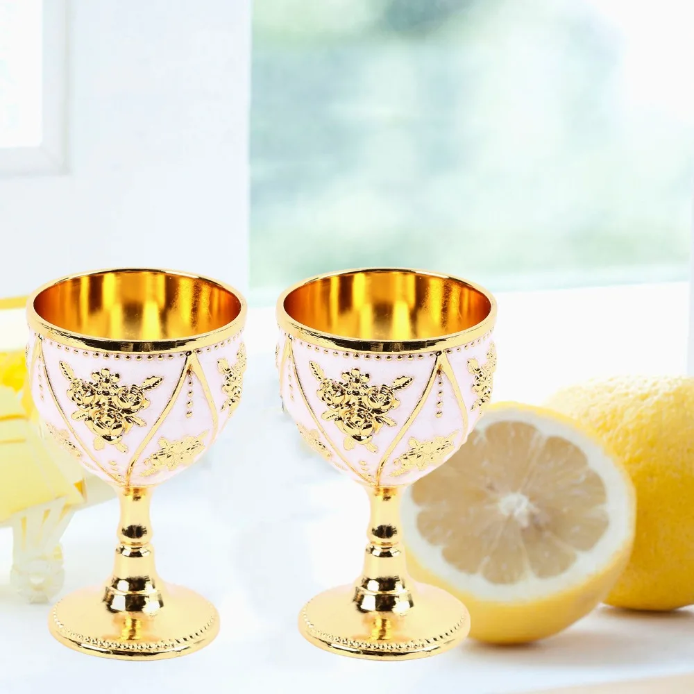 2pcs Zinc Alloy Vintage Metal Wine Cup 3D Relief 30ml Metal Embossed Wine Cup Gold Decorative Goblet Ornament Communion Use