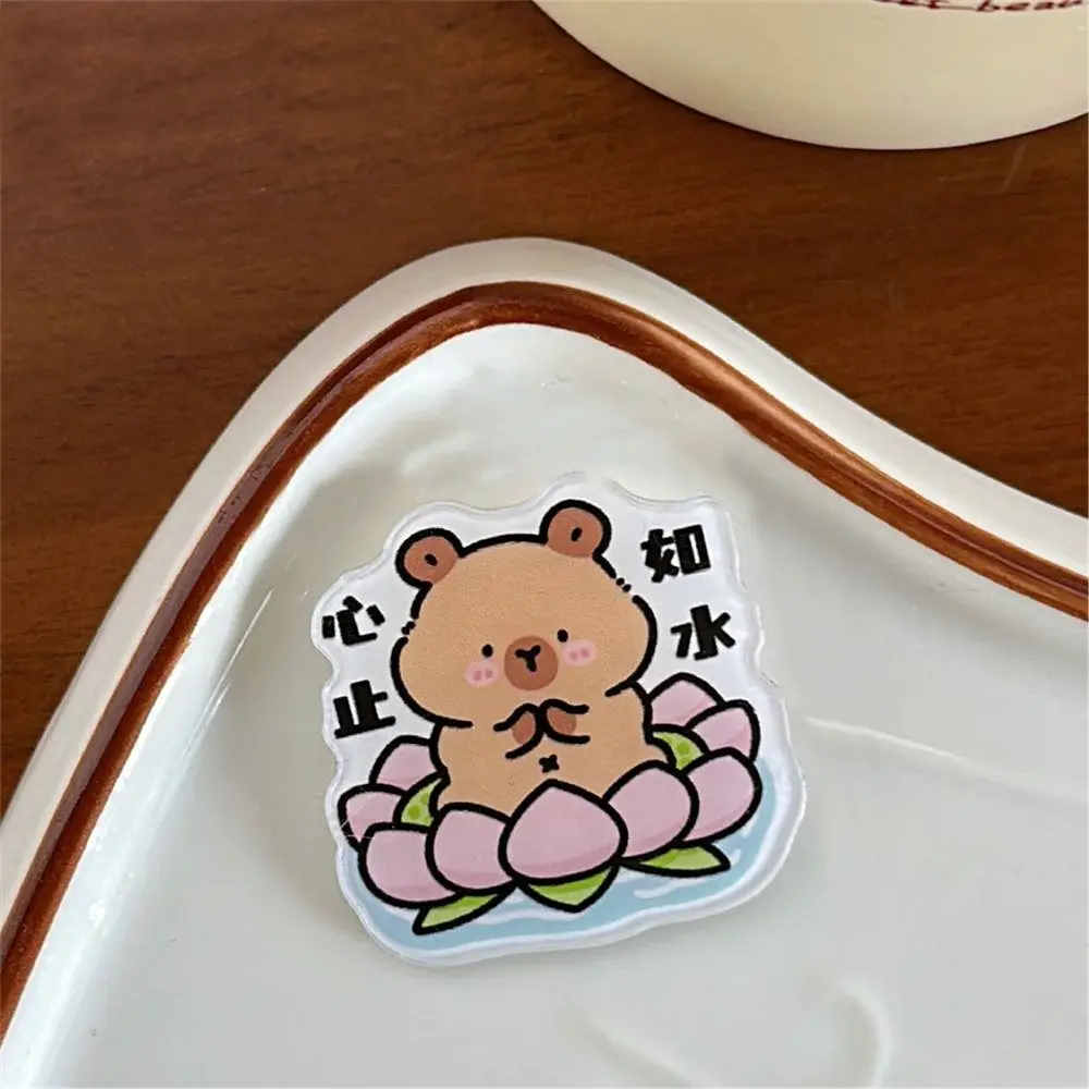 Exquisite Breastpin Hamburger Capybara Brooch Cute Lapel Acrylic Capybara Pin Creative Lovely Animal Badge Girl