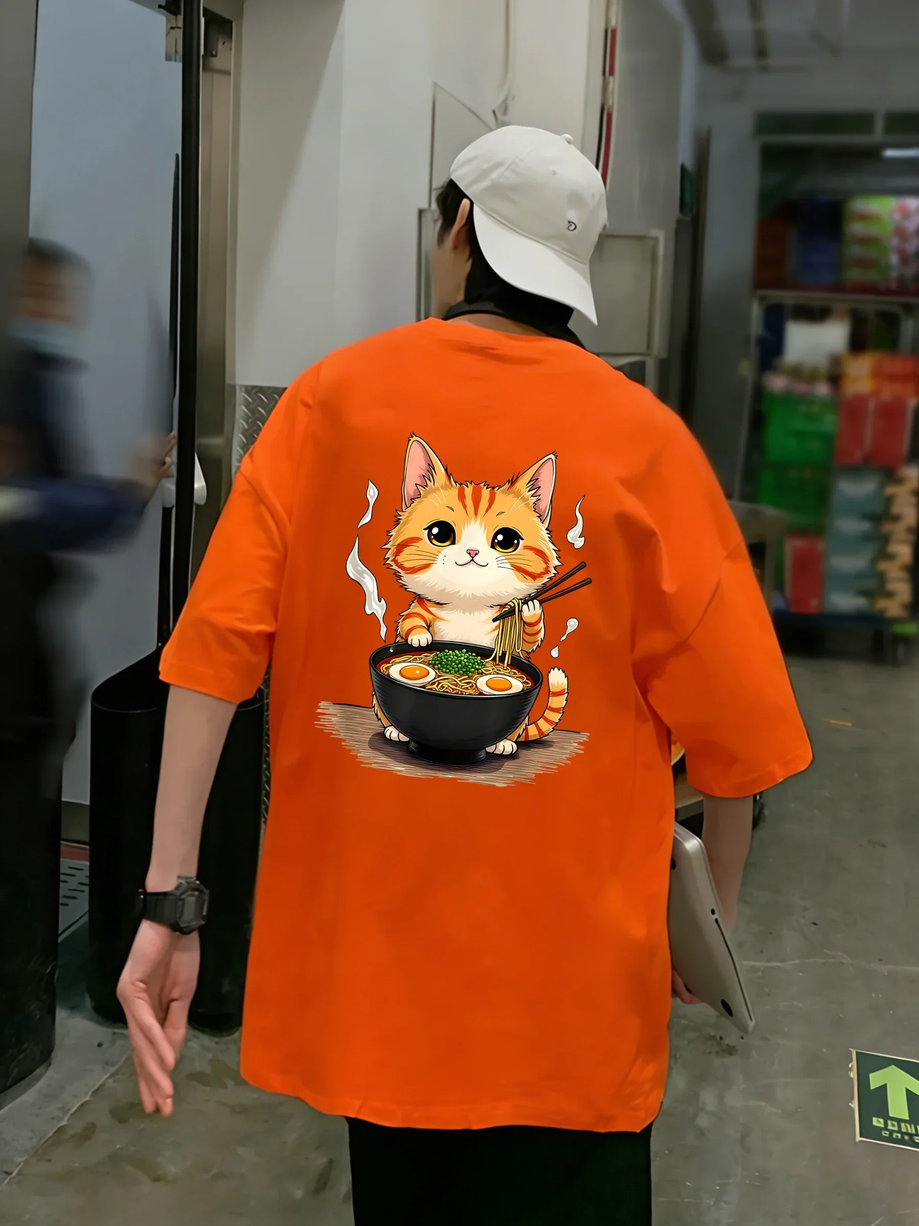 Kitten Who Likes To Eat Lamian Noodles Men T-Shirts Cotton All-Match T Shirt Trendy Street Short Sleeve O-Neck Soft Clothes