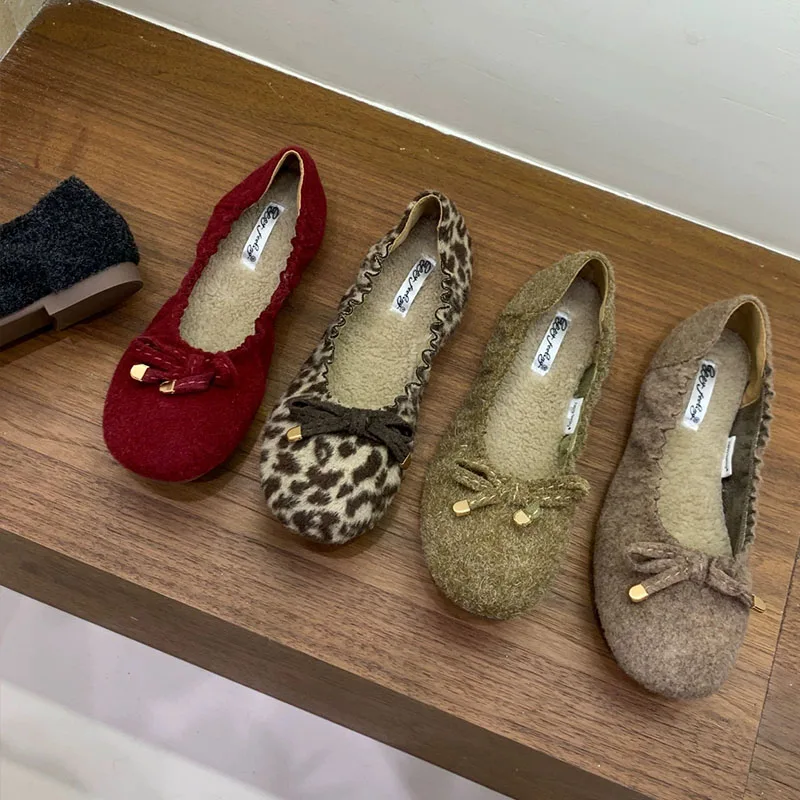 Neue Winter-Herbst-Ballerinas mit Fell, warme, weiche, modische Damenschuhe mit runder Spitze, Schmetterlingsknoten, Damen-Ballerinas mit Plüschfutter – Detail 2