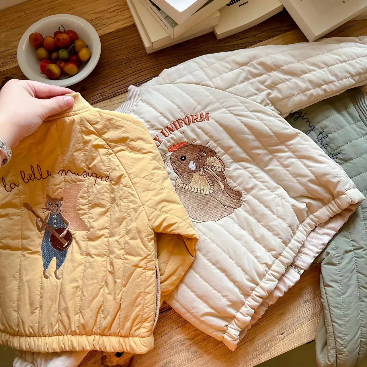 2024 Children Korean Cotton Autumn Collection Child Cartoon Print Warm Cotton Single Breasted Buckle Long Sleeves Jackets