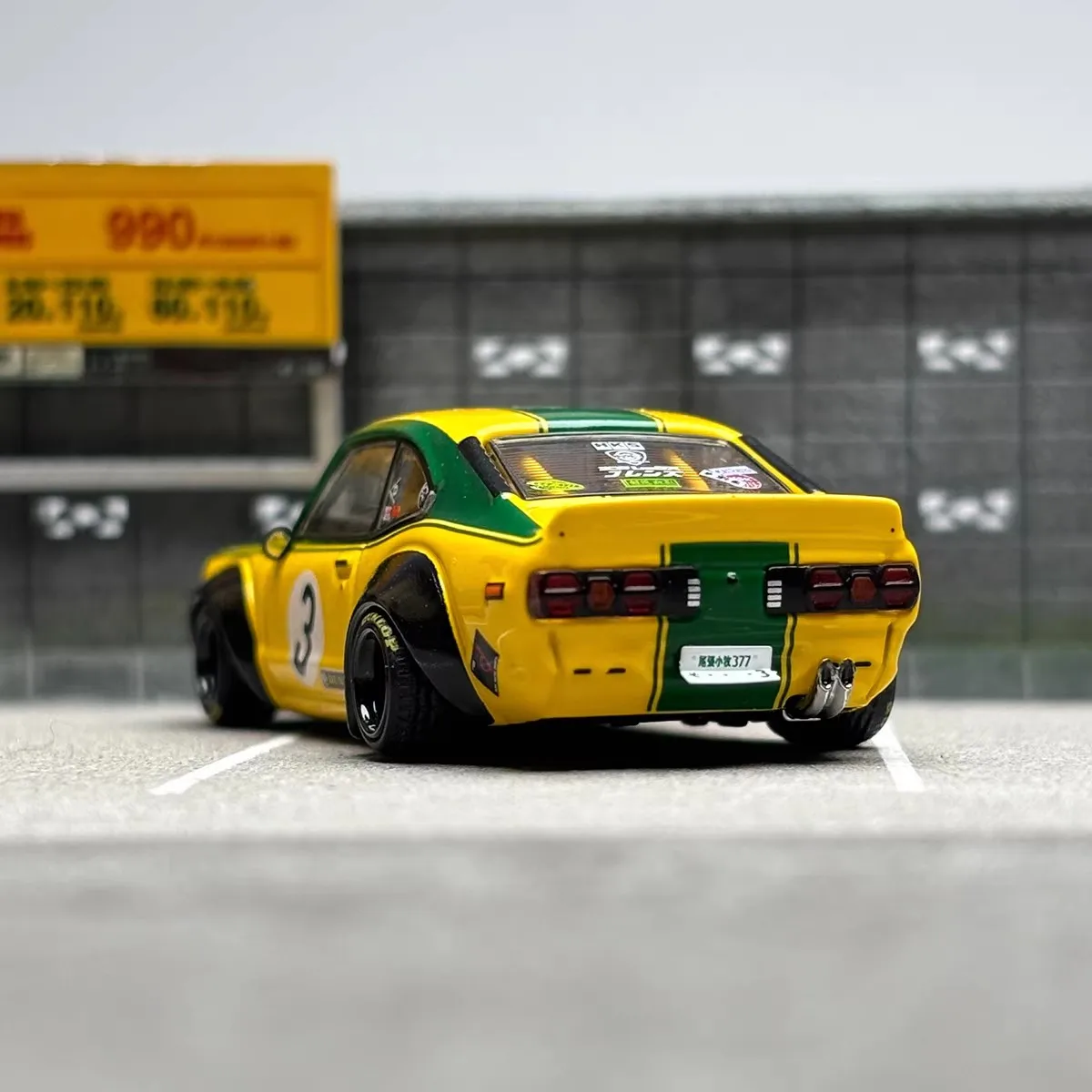 

INNO 1:64 Коллекционная модель автомобиля MAZDA RX3 SAVANNA для взрослых, масштаб 1:64