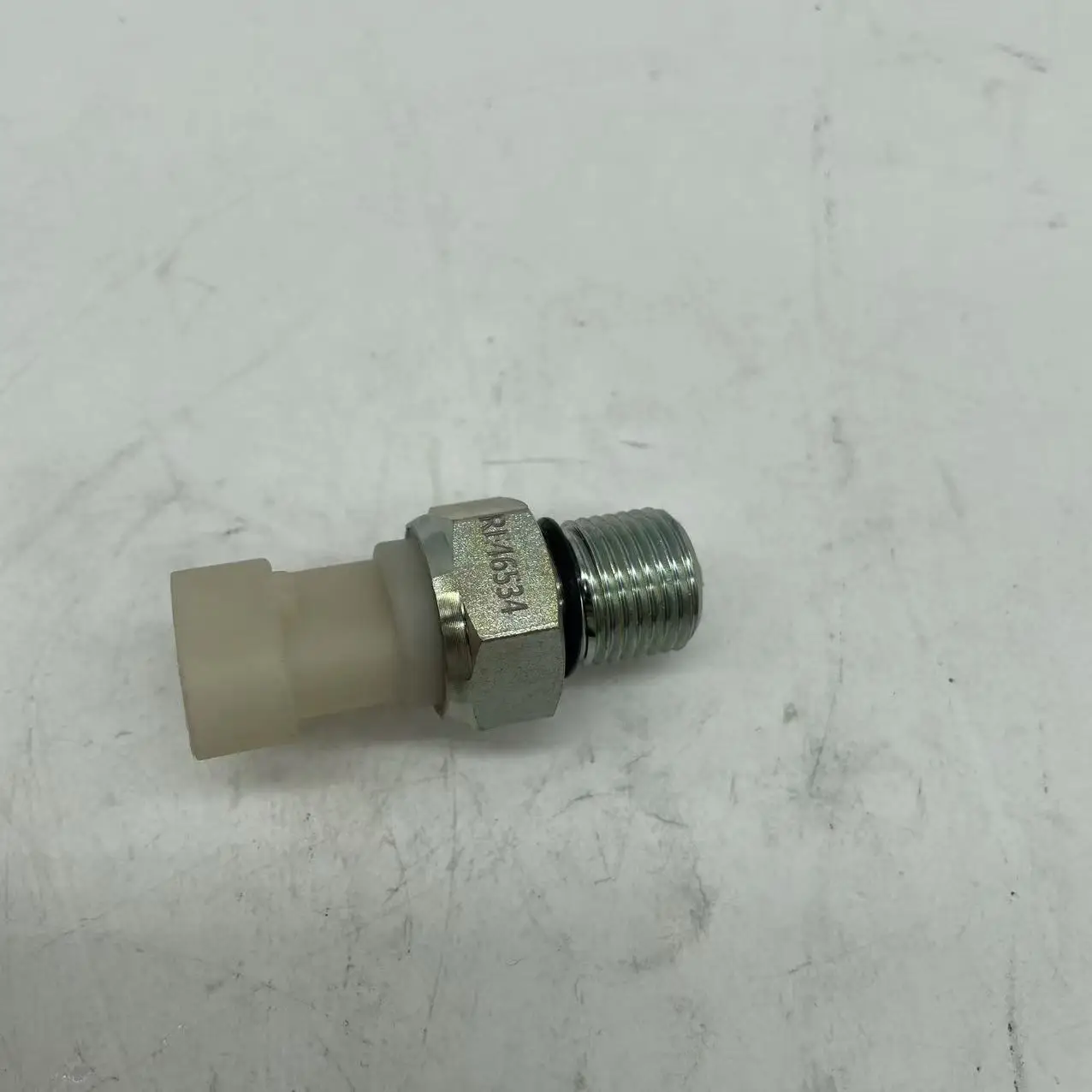 High quality new RE46534 167639 Differential lock switch pressure sensor for John Deere 5095M 6120 7210R 8225R 9420R