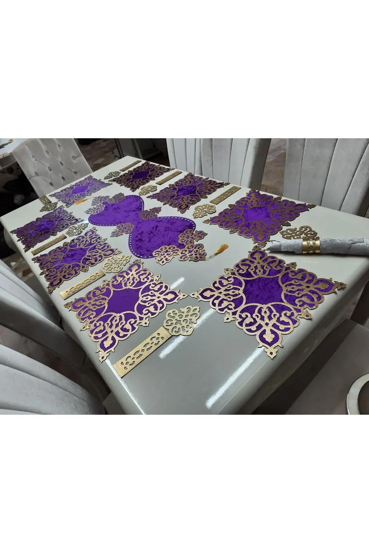 25-Piece Velvet Dining Set for 8 People |  Coasters, 1 Runner, Spoon Holders | Refined Purple and Gold