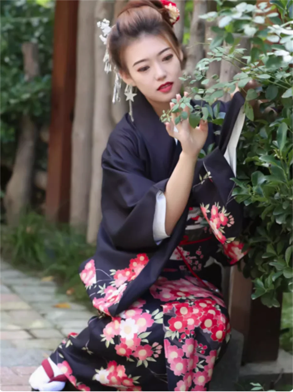 Traditional Japanese Women's Formal Kimono