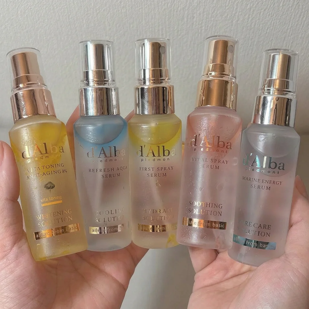 Image of D‘alba White Truffle Essence Spray spendet Feuchtigkeit, lindert Trockenheit, beruhigt Rötungen und Empfindlichkeit, strafft und hellt die Haut auf.