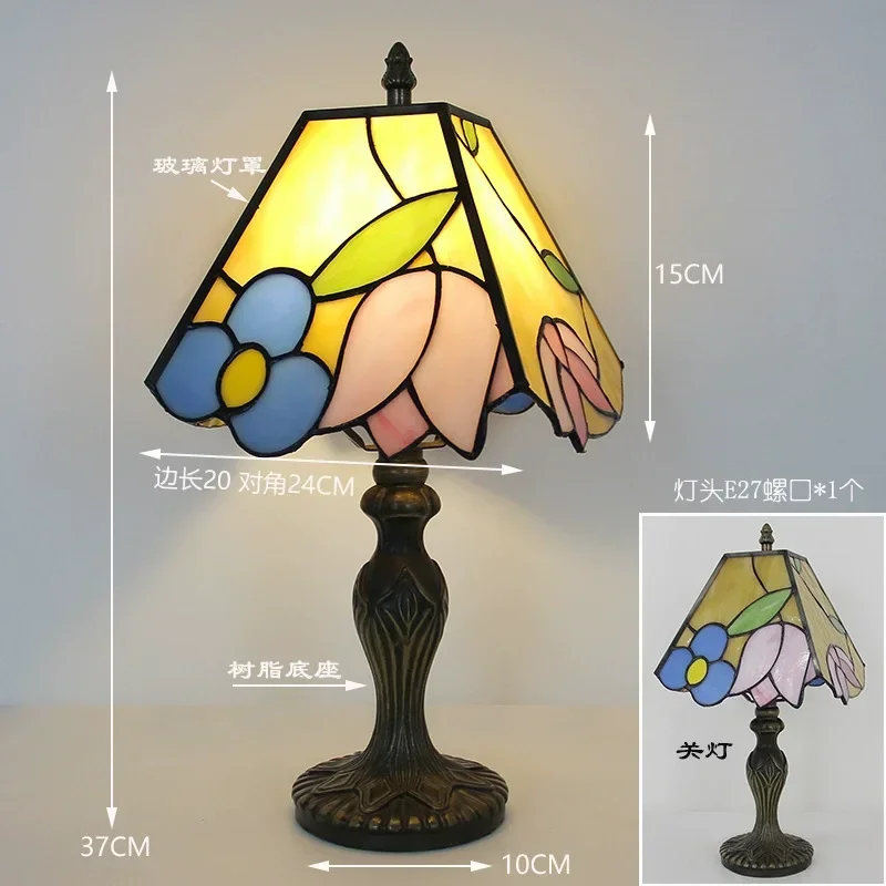 8 นิ้ว Retro Classic Stained Glass แสงสีขาวโคมไฟ American Church Home Art Decor ห้องนอนข้างเตียง Tiffany ตารางโคมไฟ