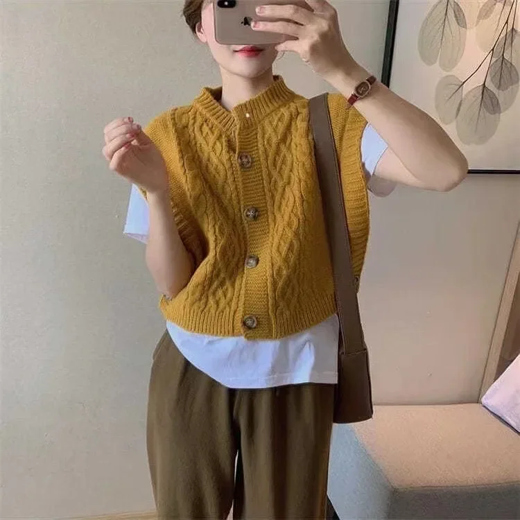 2024 Autumn New Khaki Round Neck Commuting Outerwear Buttoned Thick Pin Soft Smooth Sleeveless Korean Style Sweater Vest For Wom