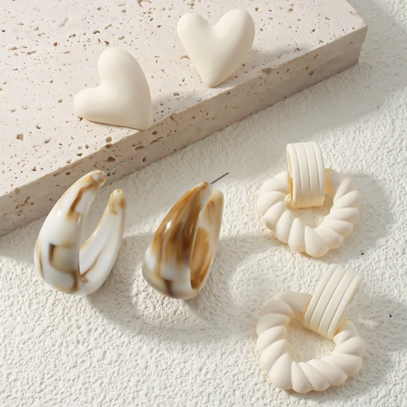 3 pares de conjunto de brincos em forma de coração coloridos doces, joias de material CCB geométrico elegante, presente de festa de feriado