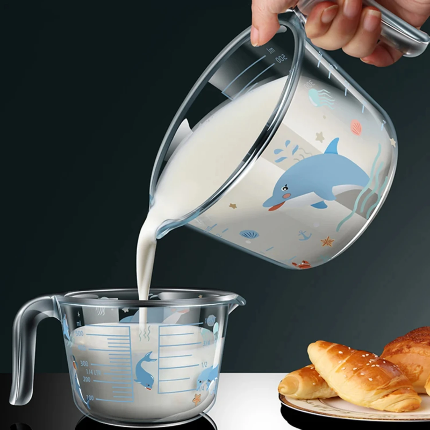 Clear High borosilicate Glass measuring cups with scale for Baking and beating eggs, 250/500/1000ml thickened milk cup