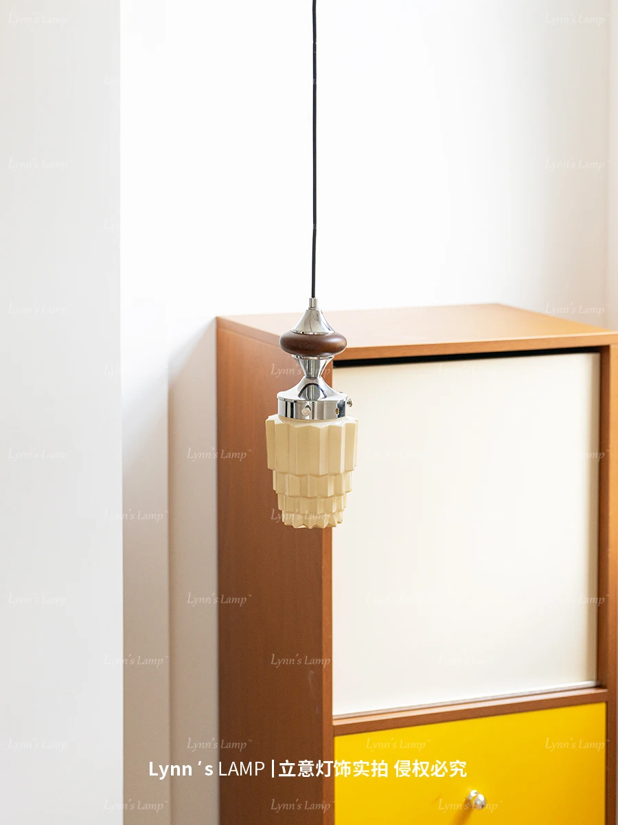 

Кремовый стиль, прикроватный подвесной светильник в античном стиле, спальня, французское стекло, креативная подвесная линейная лампа из цельного дерева для фойе