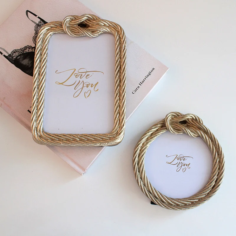 

Modern simple and creative 6-inch hemp rope round wall-mounted decorative picture frame photo frame table handmade resin Nord