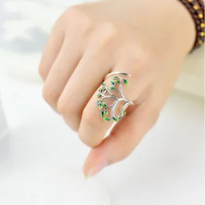 Neue Mode Whale Blue Meerjungfrau Grüne Blatt Silber Farbe Finger Ringe Stapelung Mondstein für Frauen Schmuck Dropship 8 Hauptverkaufsring Silber mit Green Stone - №3