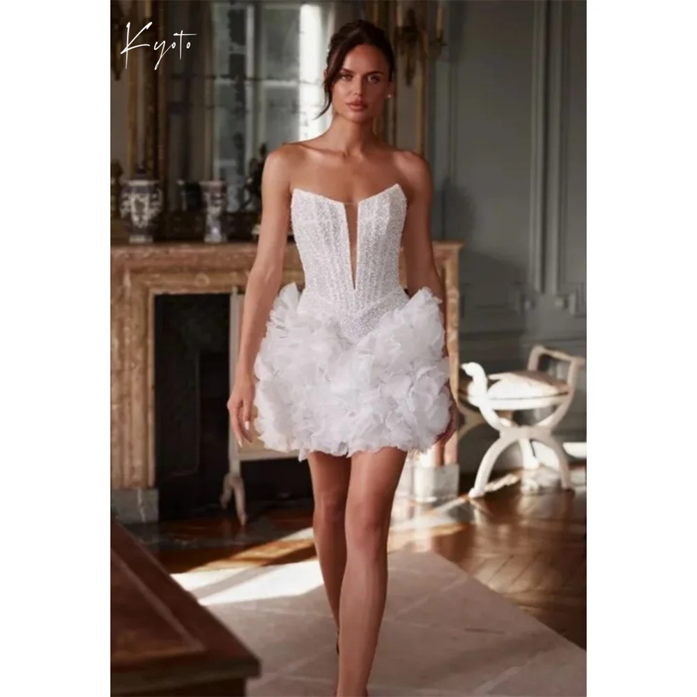 

Kyoto Customized White Strapless Neck Wedding Dress Sleeveless Zip Back Mini vestidos de noiva Sexy A-Line Evening Dress 2026