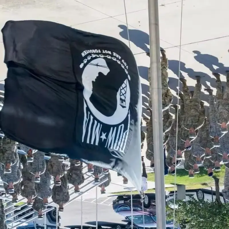 Флаг 3x5 футов POW MIA Яркий цвет Вы не забывайте флаги во время заключения полиэстер с латунными втулками баннер 90x150см Флаг 3x5 футов POW MIA Яркий цвет Вы не забывайте флаги во время заключения полиэстер с латунными втулками баннер 90x150см