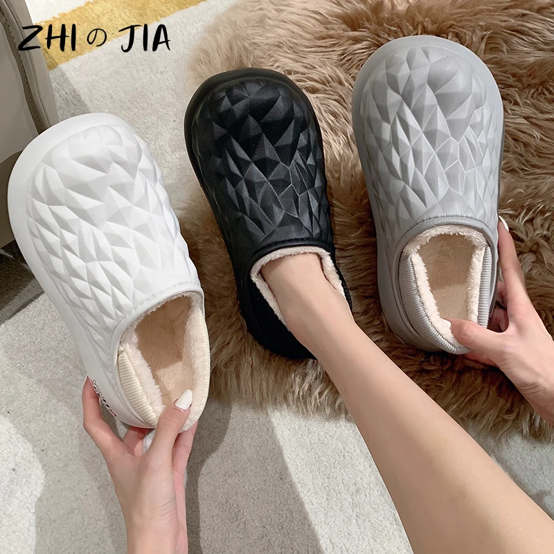 New EVA Plush Slippers Thick Bottom Large Couple Lightweight Slippers Home Warm Shoes Men's and Women's Outdoor Snow Shoes