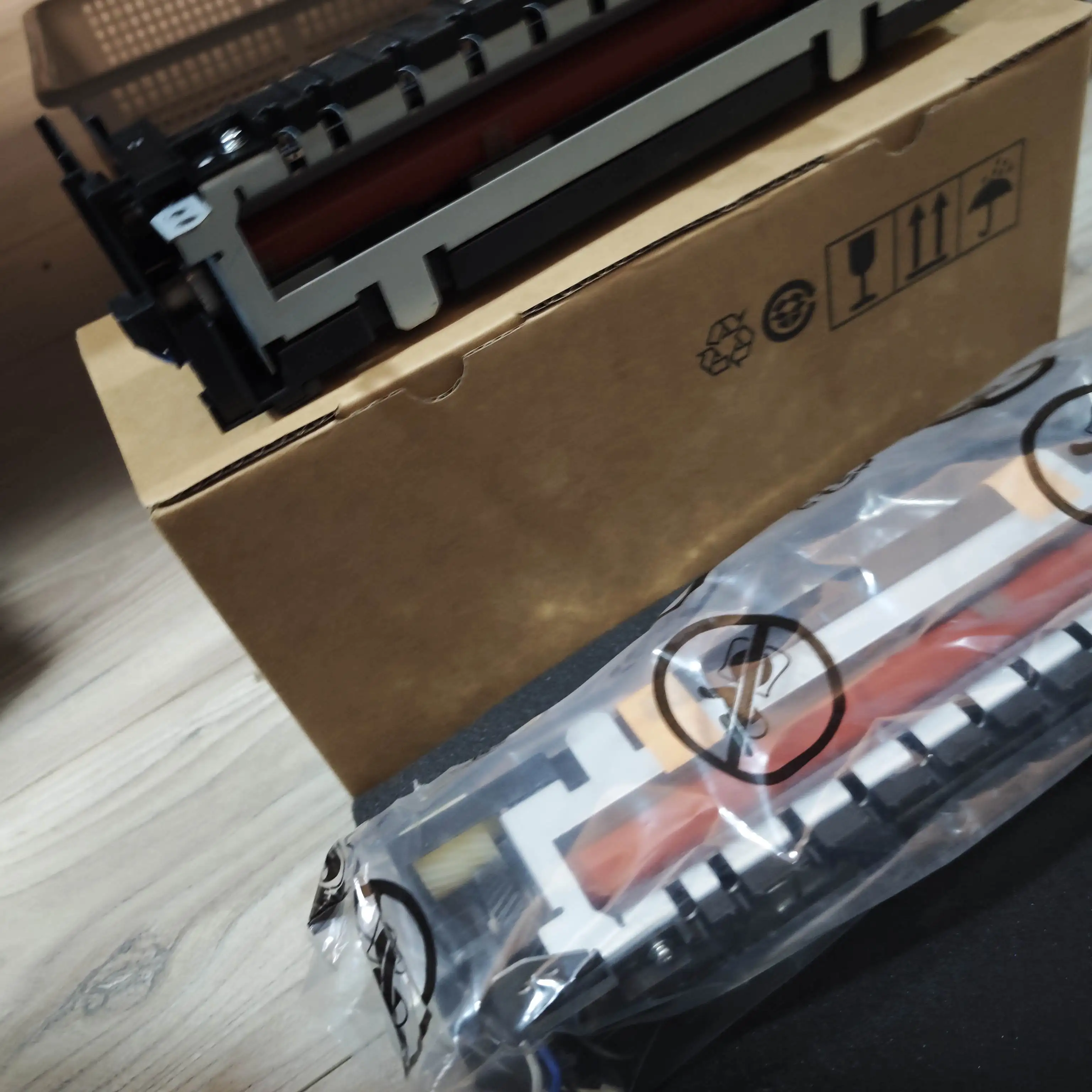 

Fuser Unit ASSY For Xerox Phaser 6510 6510DN Workcenter 6515 6515n MFP Laser Printer