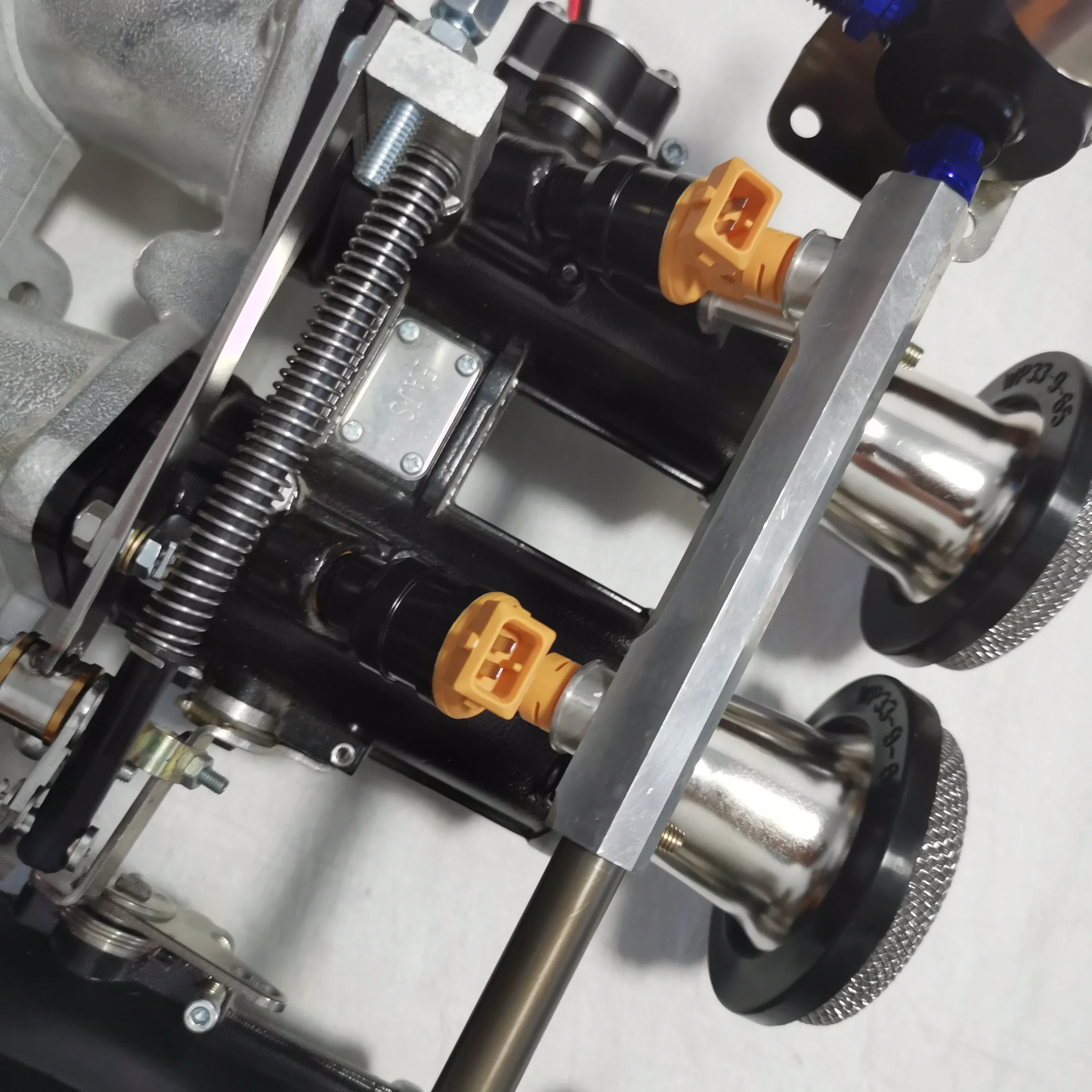 FAJS40/42/45/48/50/55 MM DCOE throttle bodies TPS air horn and linkage Fuel pressure regulator fuel injector without manifold