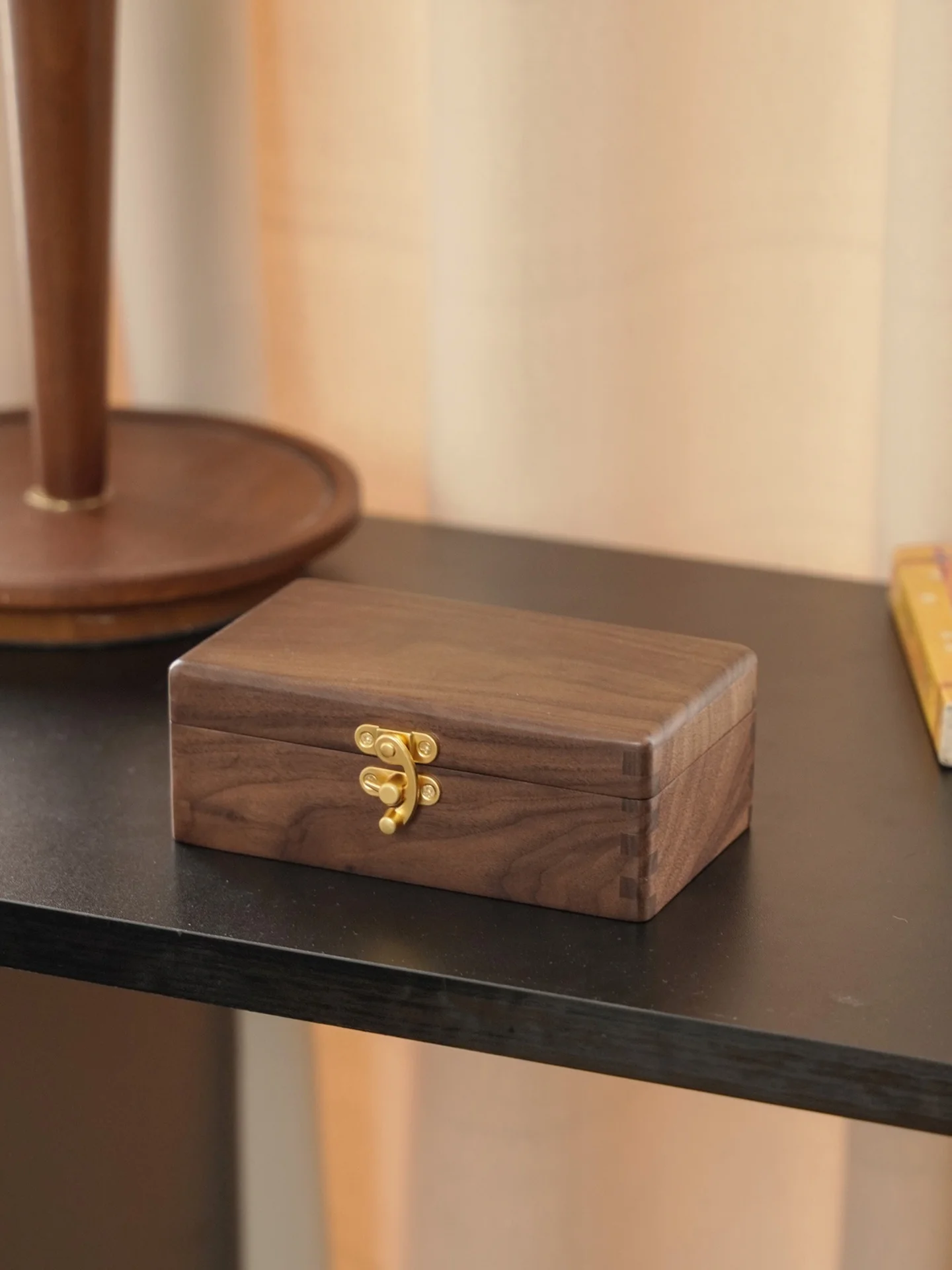 

Large Capaci Real Wood Storage Box with Lid And Lo for Bank Cards And Receipts High Aesthetic Value Securi And Organiza...