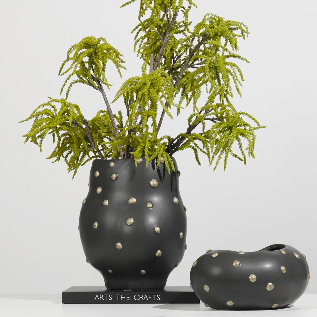 Modern Home Dining Tabletop Floral Soft Decorations Ornaments Black Gold Dot Ceramic Vase Model Room Decoration Flower Pot