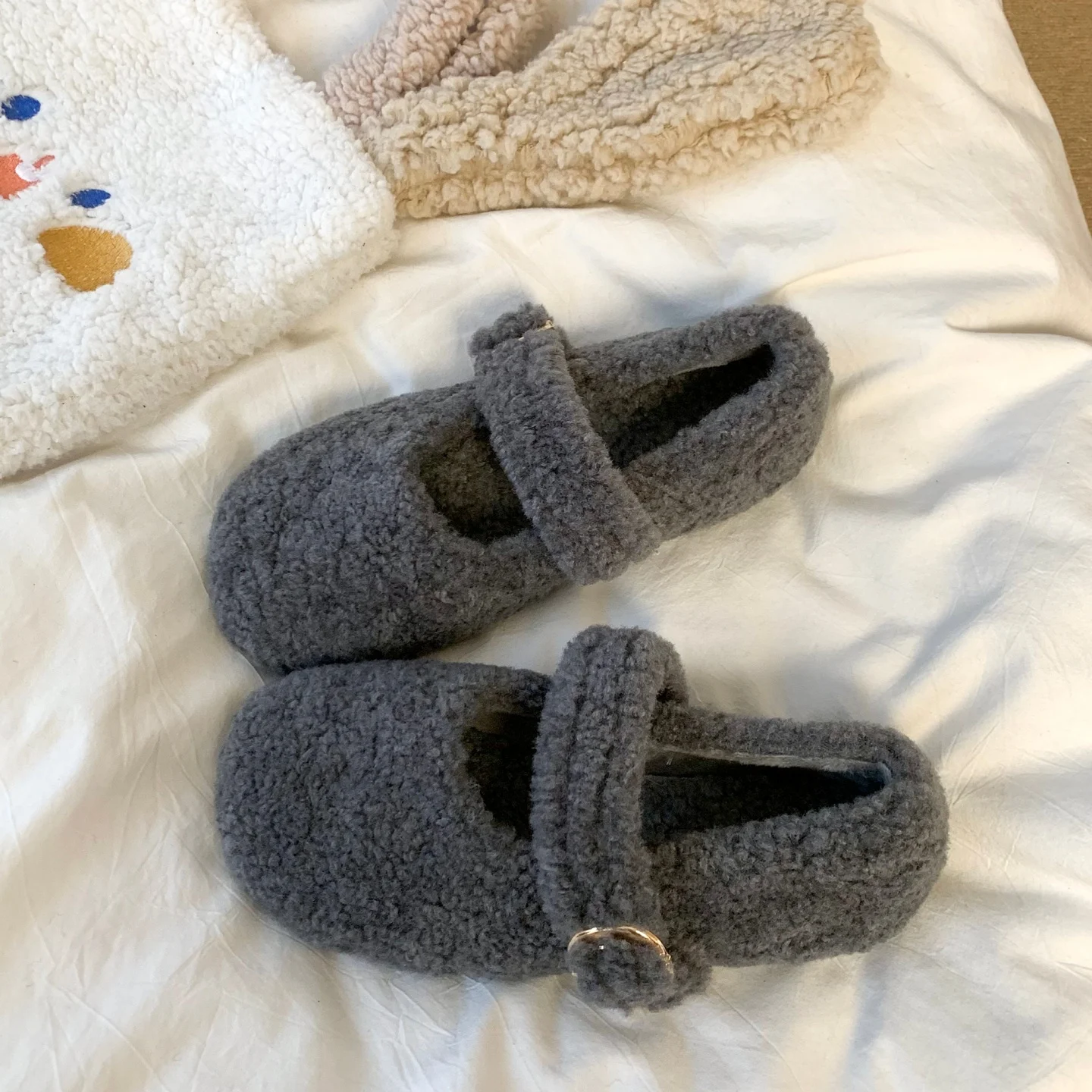 الخريف الشتاء أزياء الدافئة أفخم الأحذية للنساء الكورية نمط لطيف جولة تو مشبك حزام القطن الشقق جديد لينة عارضة الأحذية #5