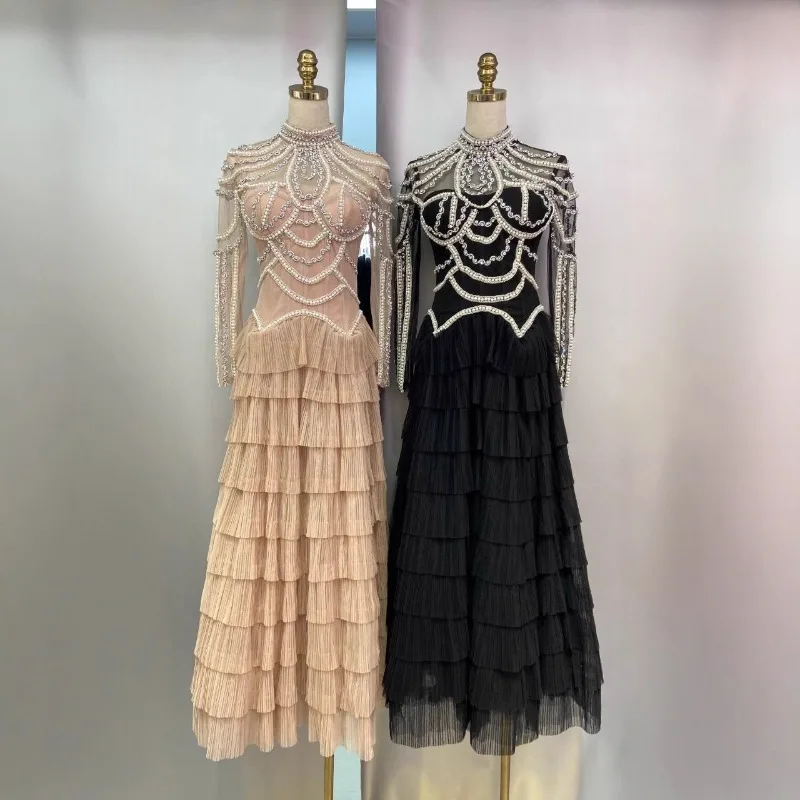 2025 primavera e verão novo colarinho fixo diamante malha translúcida camada plissado borda vestido longo para mulher