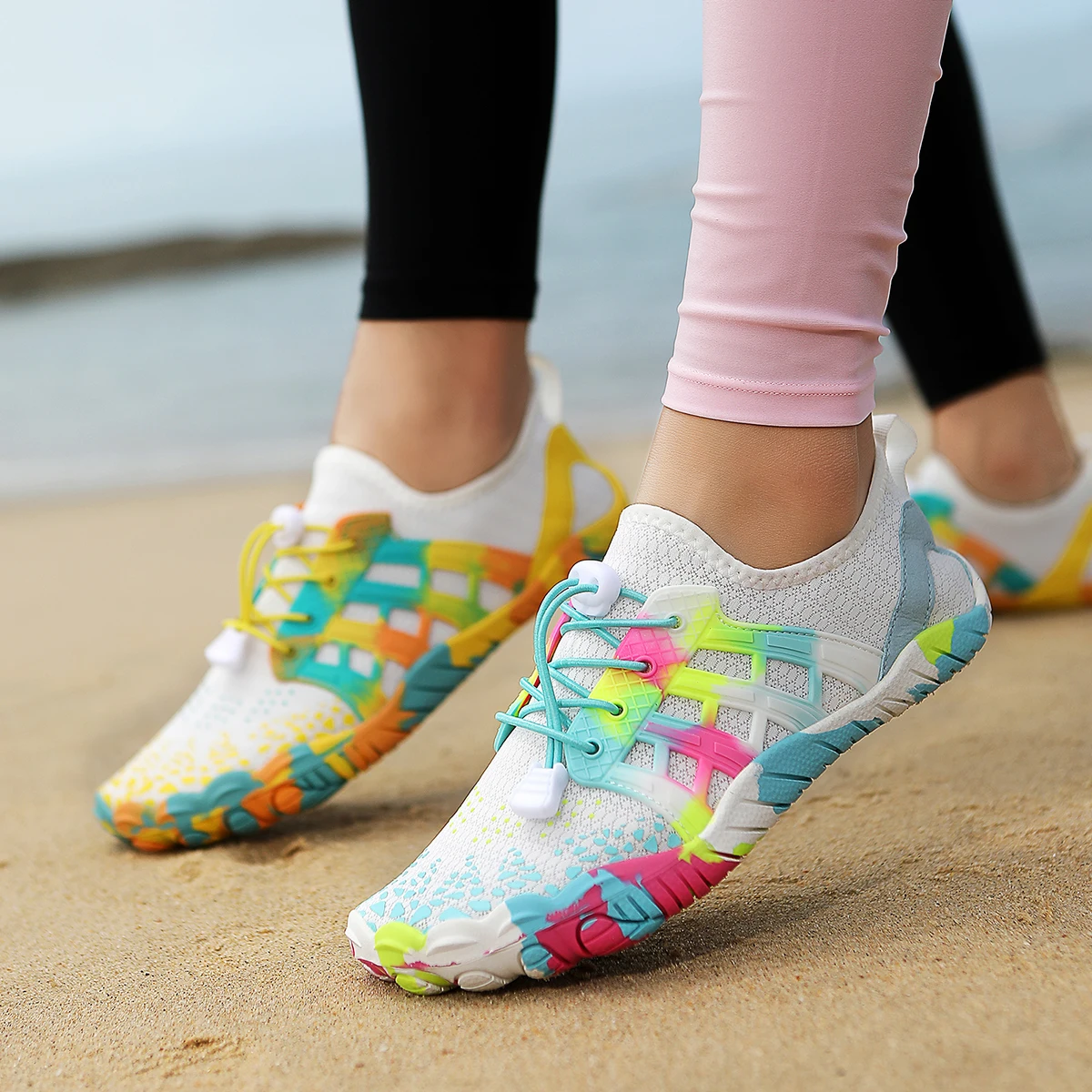 Unisex Barefoot Water Shoes Lightweight Anti-Cut Aqua Socks For Beach Surfing Snorkeling Yoga