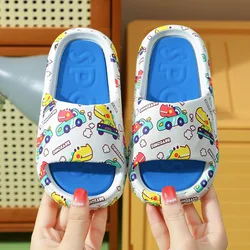 Pantofole per bambini e ragazzi dei cartoni animati pantofole da bagno per interni in PVC antiscivolo con suola morbida pantofole da indossare esterne leggere per ragazze