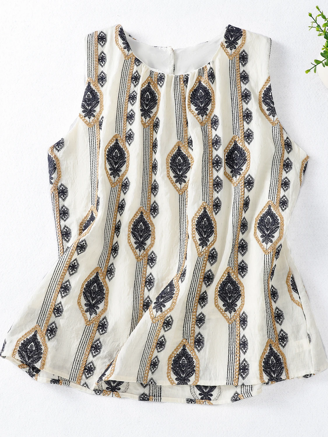 

Summer Embroidered Linen Shirt Women's Sleeveless Belly Covering Vest Large Size Top Comfortable Breathable Casual Wear