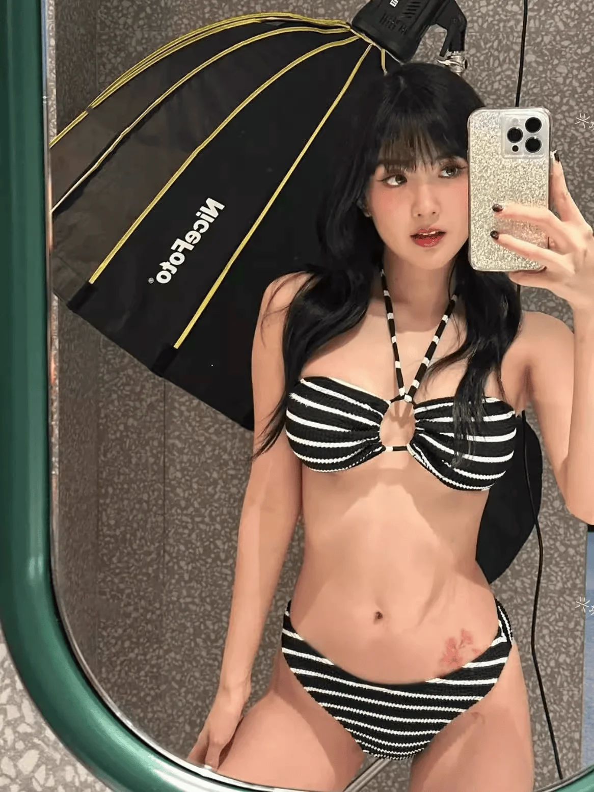 

Women's High-End Sensation Bikini Tee-Point Thermal Spa Vaion Strapl Bandeau Swimsuit Pure Desire Strip Pattern