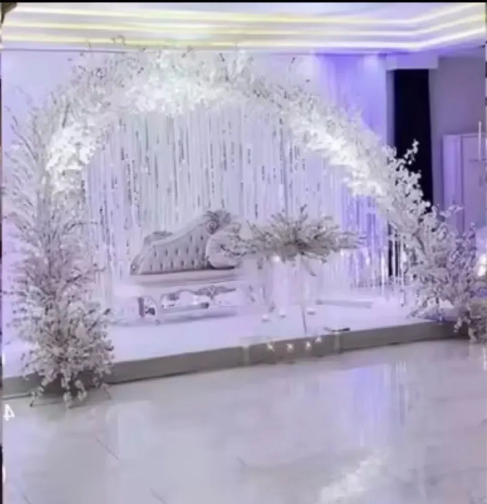 1pcElegant White Transparent Wedding Backdrop Frame with Metal Curve and Hollow Design for Party Decoration church pulpit podium