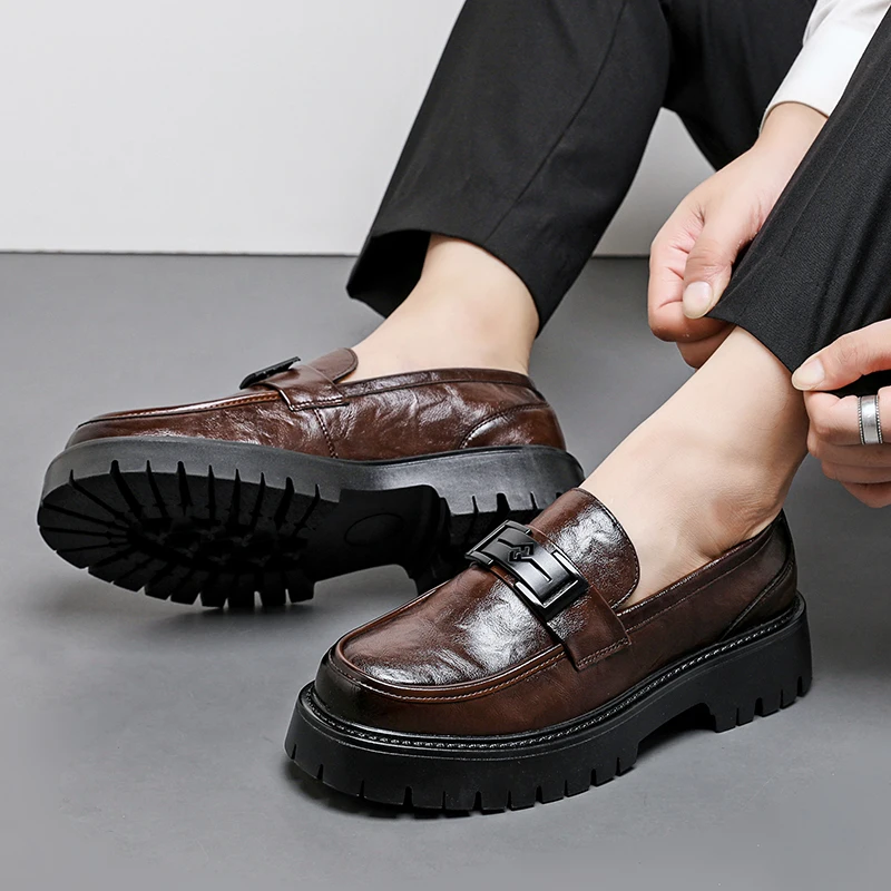 الربيع والخريف جديد حذاء رجالي أحذية سميكة سوليد الارتفاع زيادة عادية اليومية المهنية مأدبة أحذية رسمية