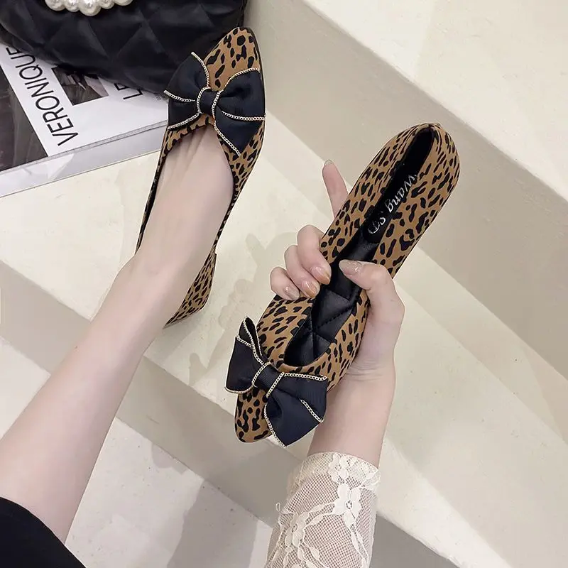 

New Spring Women Flat Slip On Shoes Low Cut Leopard Print Fashion Trendy Casual Student Easy Wear