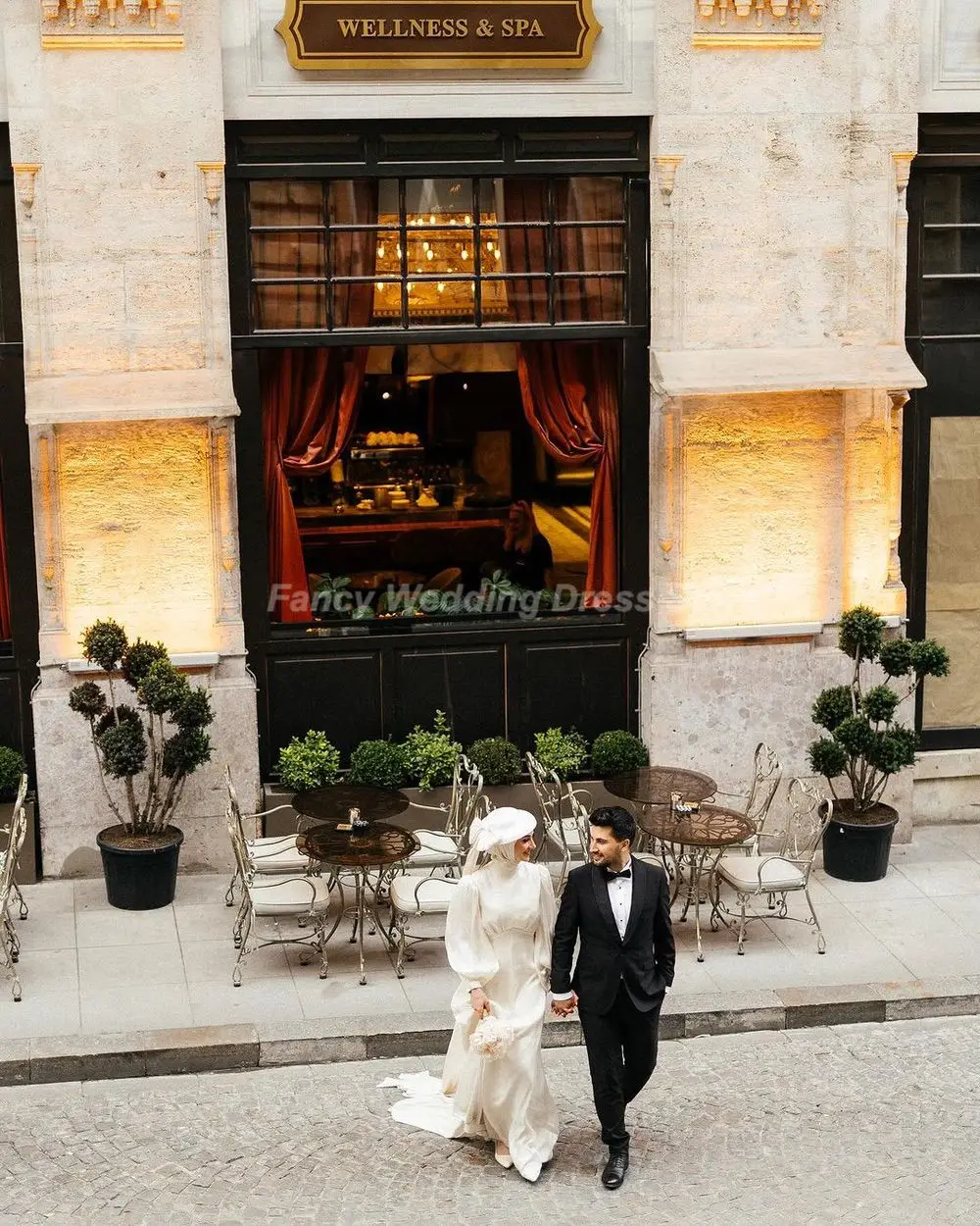 Vestido de novia musulmán Vintage de lujo con cuello alto, vestido de novia de manga larga de Dubái y Arabia, vestidos de novia de satén suave personalizados