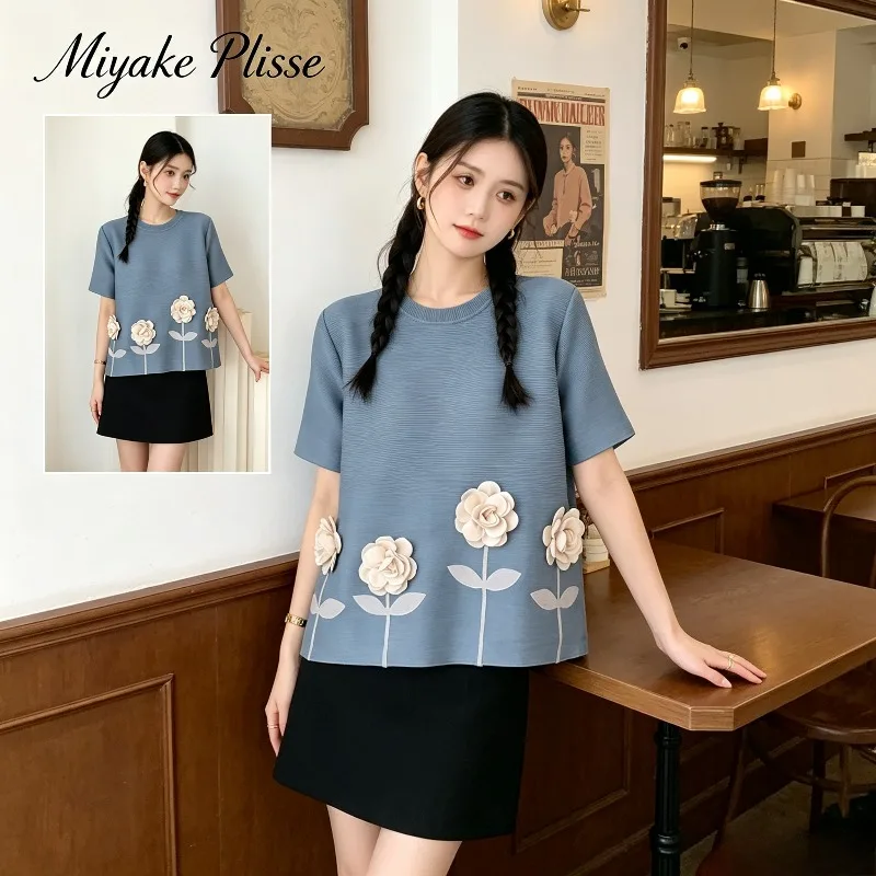 Miyake Pleated 2026 Summer New Original Fashion Sweet Three-dimensional Flower Short Sleeve Elegant Round Neck T-Shirt Top Pleat