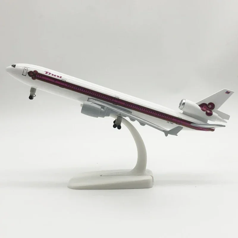 20cm Keverés Fém Ária Malajzia netherland KLM  Vmennyit érő fedex thail worldcargo Mendelévium MD-11 diecast Léghajó manöken Képsík manöken Repülőgép