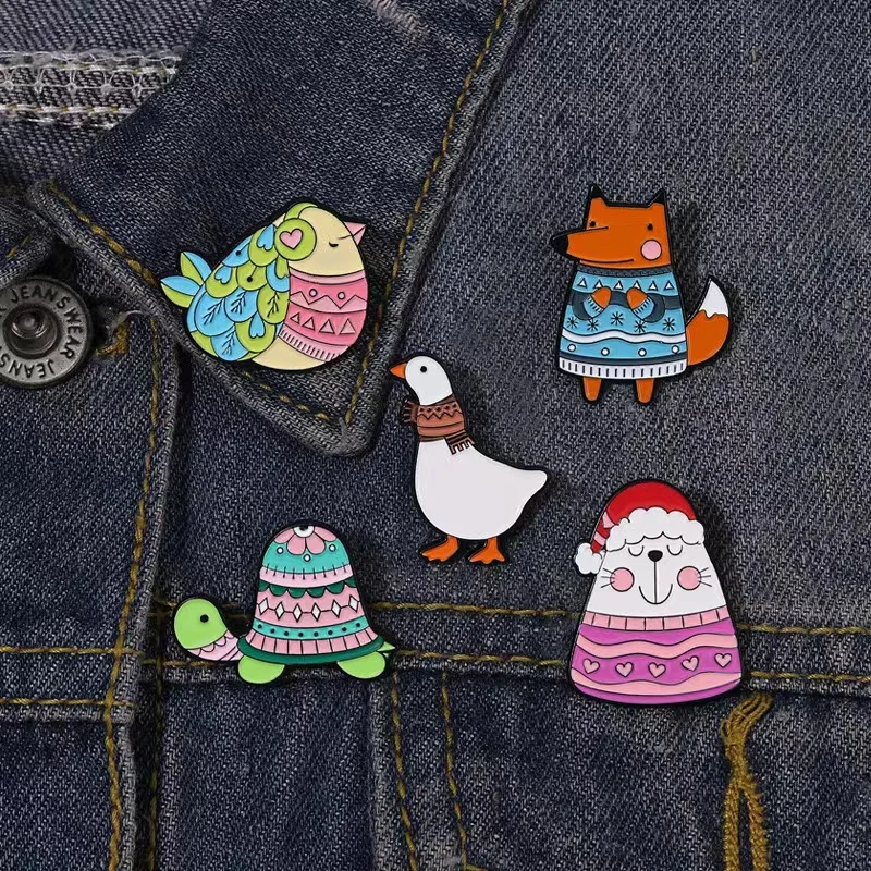 Winter Warming Animals Enamel Pins Fox Duck Bird Turtle With Sweater Brooches Lapel Badges  Bag Christmas Jewelry Gift Wholesale