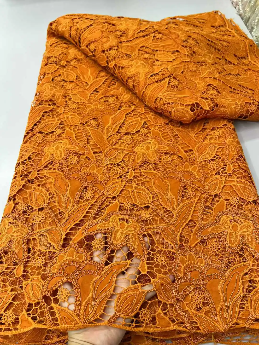 

Африканская молочная шелковая сетчатая кружевная ткань 2025, французская сетчатая кружевная ткань, вышитый кружевной тюль для нигерийских женщин, свадебное платье