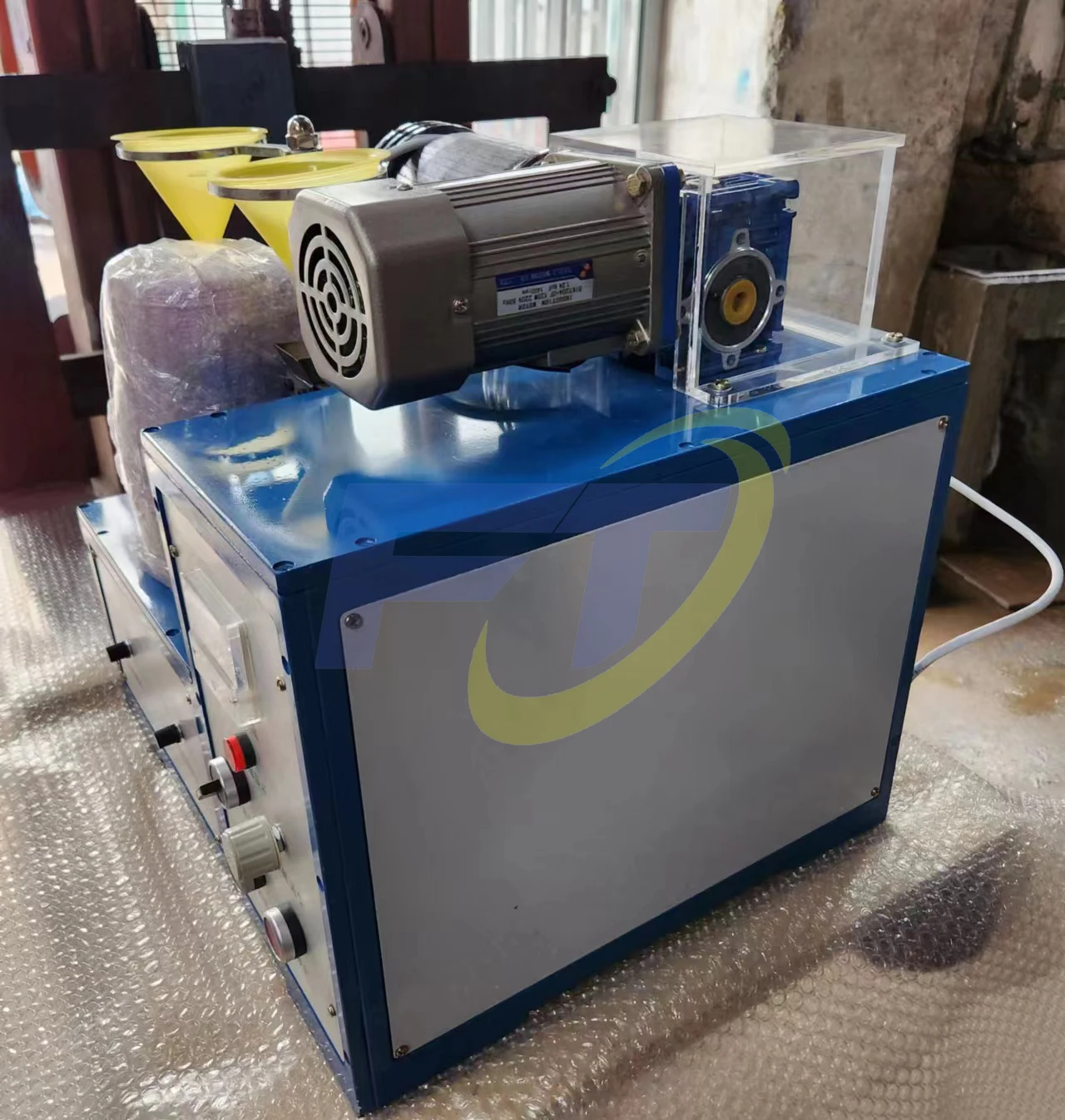 Lab Dry Electromagnetic Separator Double Roller Magnetic XCG-120 for Mineral Separator Machine