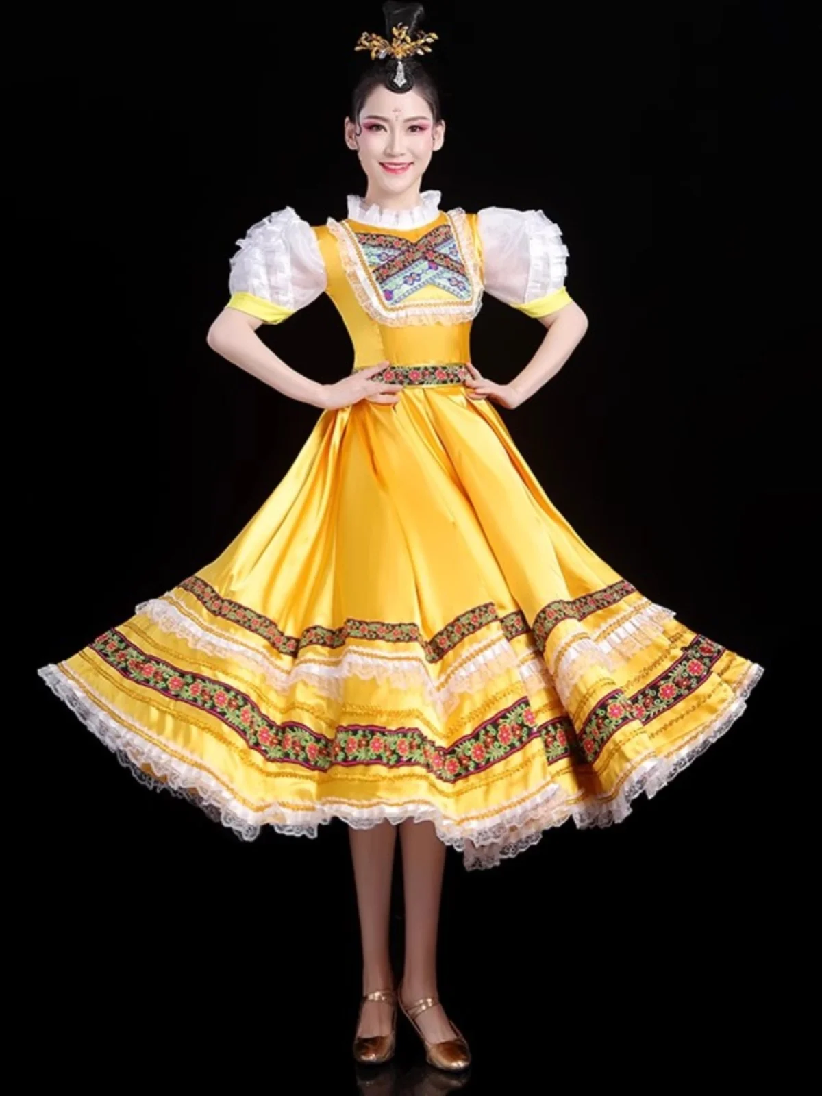 Costume da danza popolare russa Abito da corte europea Principessa cameriera Apertura Danza Grande gonna altalena