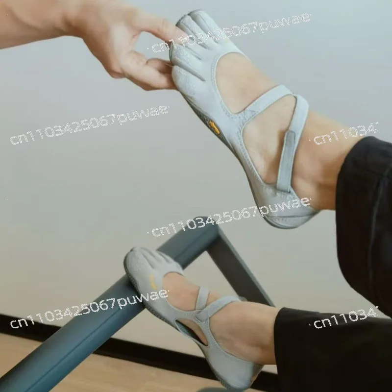 

Five-toe shoes, yoga shoes, Pilates women's split-toe shoes
