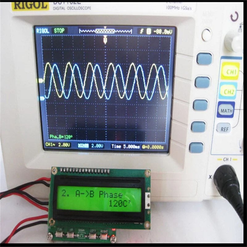 Dreiphasiger sinusförmiger Signal generator phasen einstellbar von 0 bis 1,00 Grad 200 ~ kHz Frequenz messer
