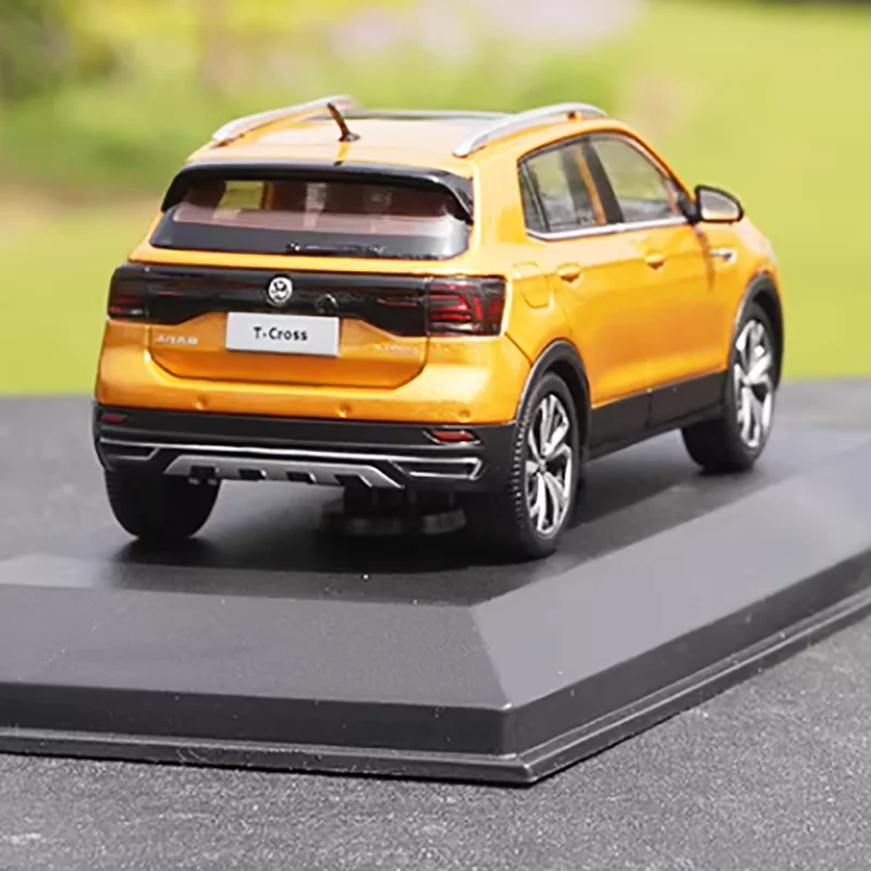 

Масштабная модель внедорожника T-cross из сплава, 1:43, коллекционная, имитационная, для статической демонстрации, подарок