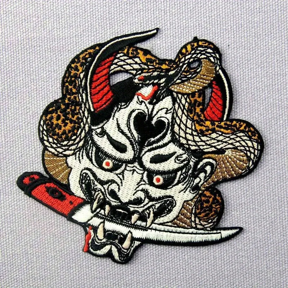 Hannya Oni Japońska maska ​​demonów Haftowana naszywka – naprasowanka/naprasowanka do odzieży, plecaków, czapek, kurtek i rękodzieła DIY