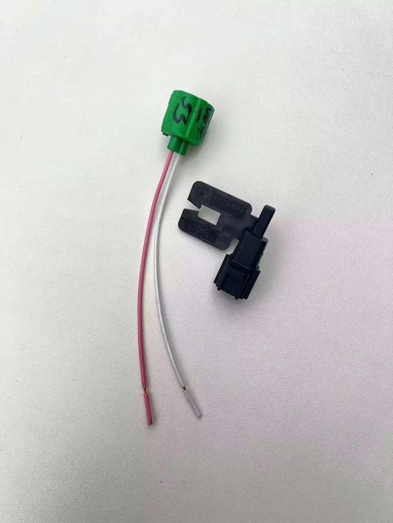 1pc 05149265AB 2010-2023 For Jeep Cherokee Compass Ambient temperature sensor with plug harness